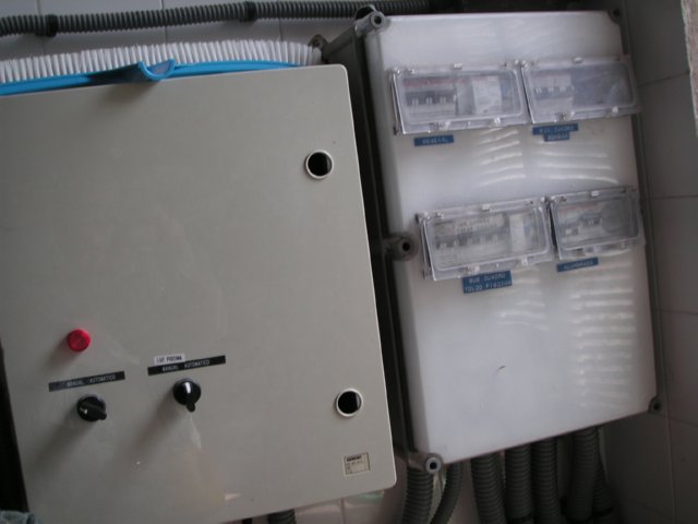 PROTECCION CUADRO RIESGO ELECTRICO